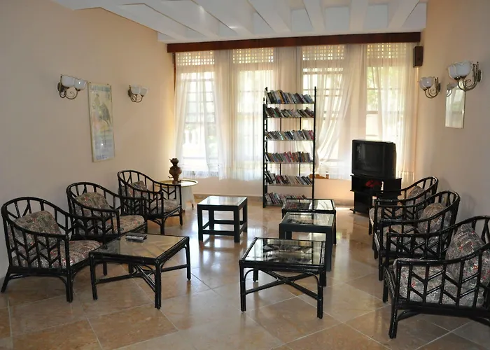 Hotel 47 Icmeler 2*